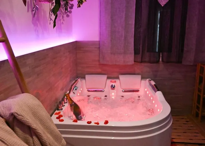 Luxe Pres De La شقة Fréjus